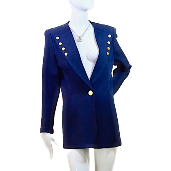 ๐งฅ St. John by Marie Gray Navy Blue Blazer with Engraved Gold Buttons - Picture 3 of 9